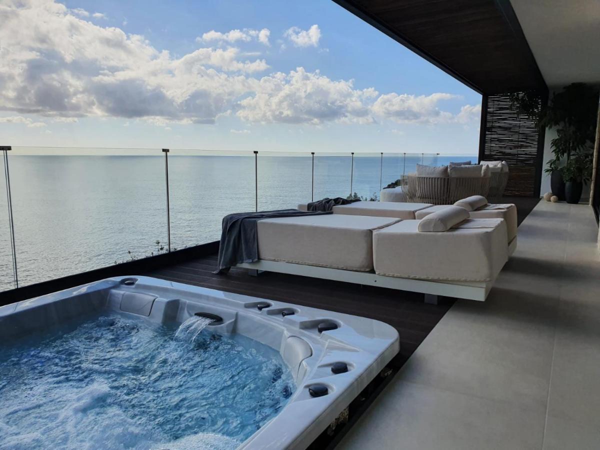 Mystique Luxury Suite Achlia Экстерьер фото